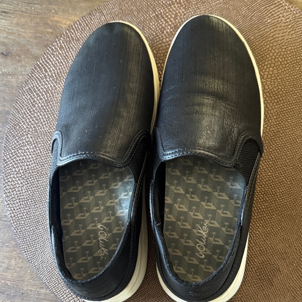 Olukai Black Leather Slip-On Women’s Casual Sneakers